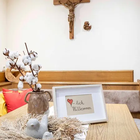 Daire Monja Und Dietmar Thoeni Arzl im Pitztal