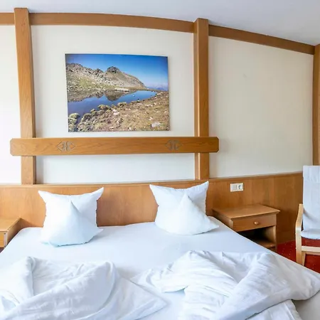 Monja Und Dietmar Thoeni Daire