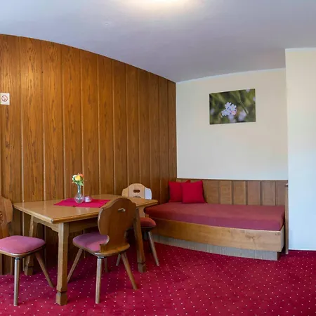 Monja Und Dietmar Thoeni Apartamento *