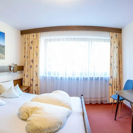 Monja Und Dietmar Thoeni Daire